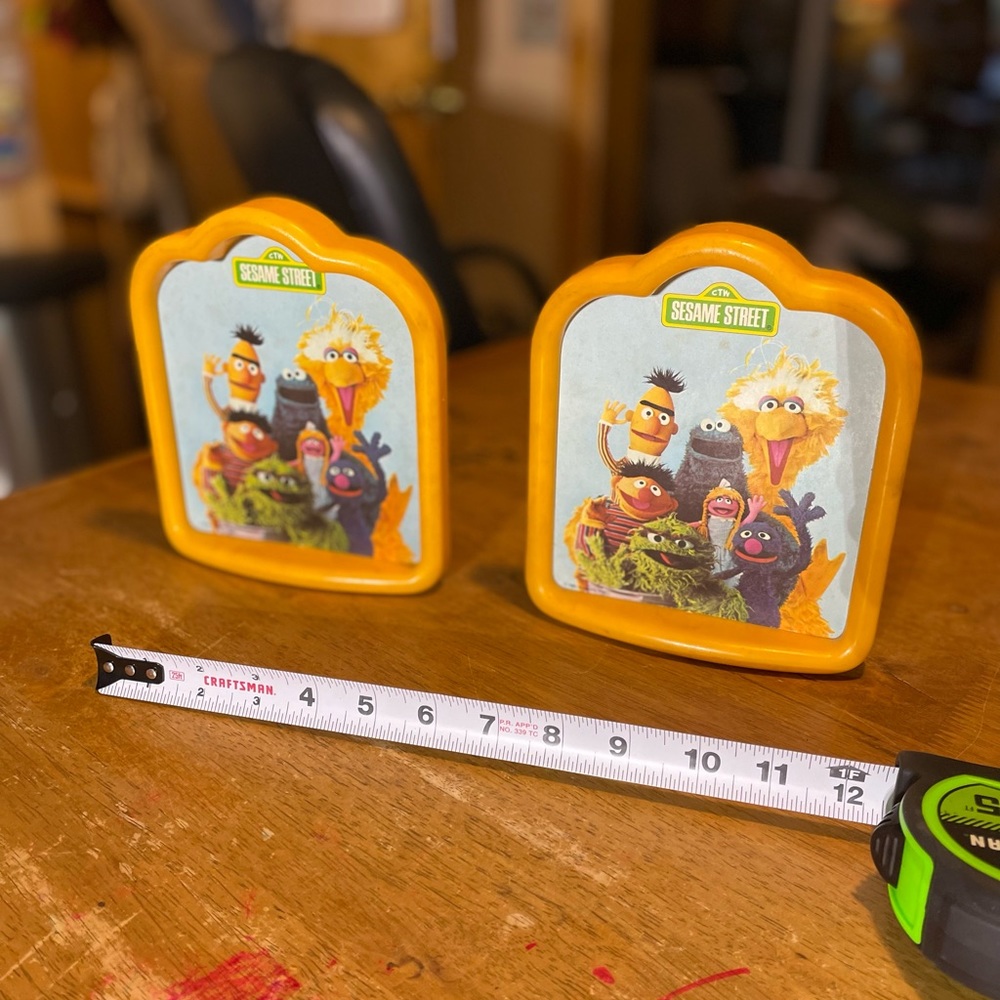 SESAME STREET book ends! Vintage 1980s, original owner 😳.